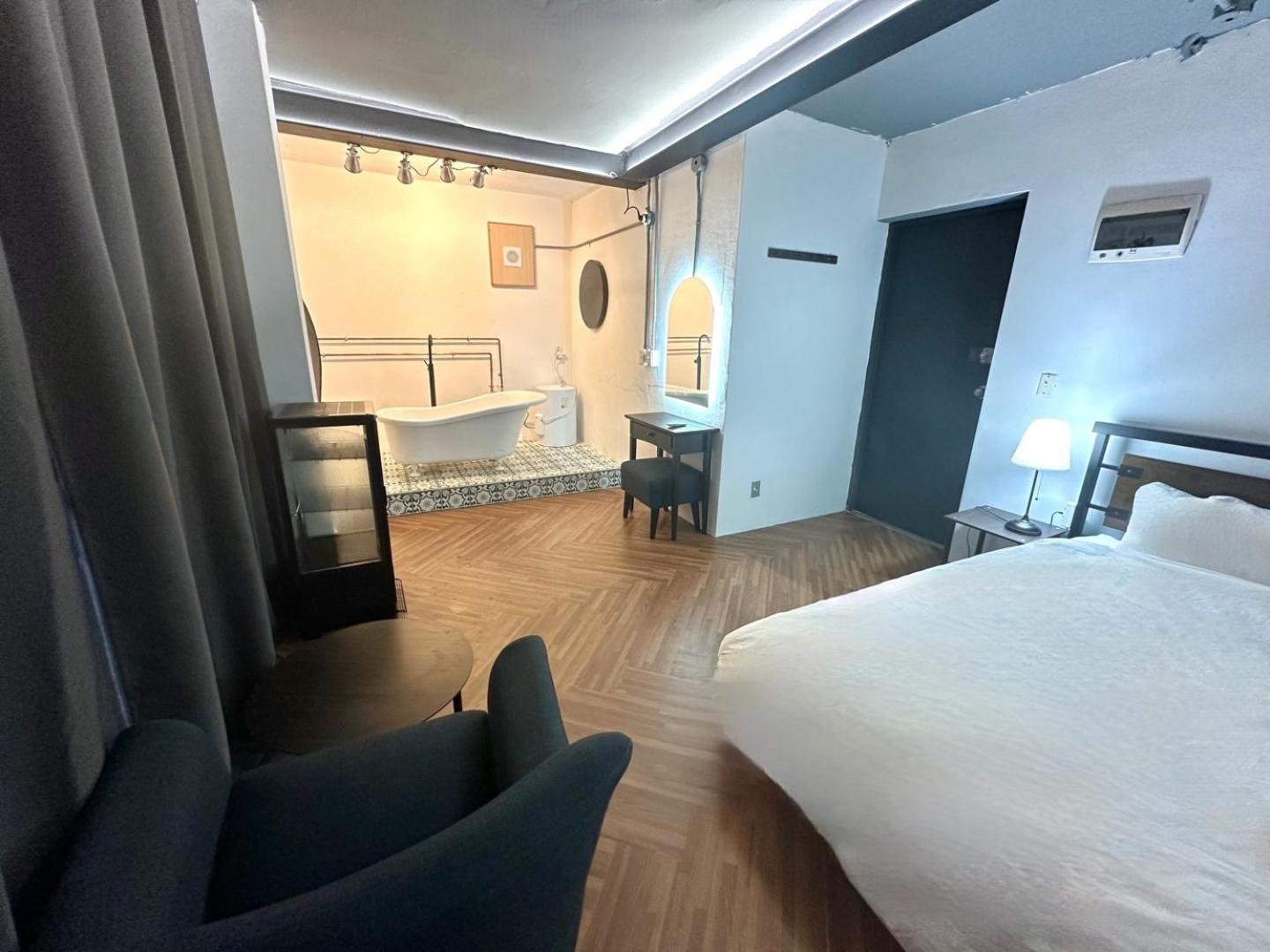 Twotwo House Wisma tamu